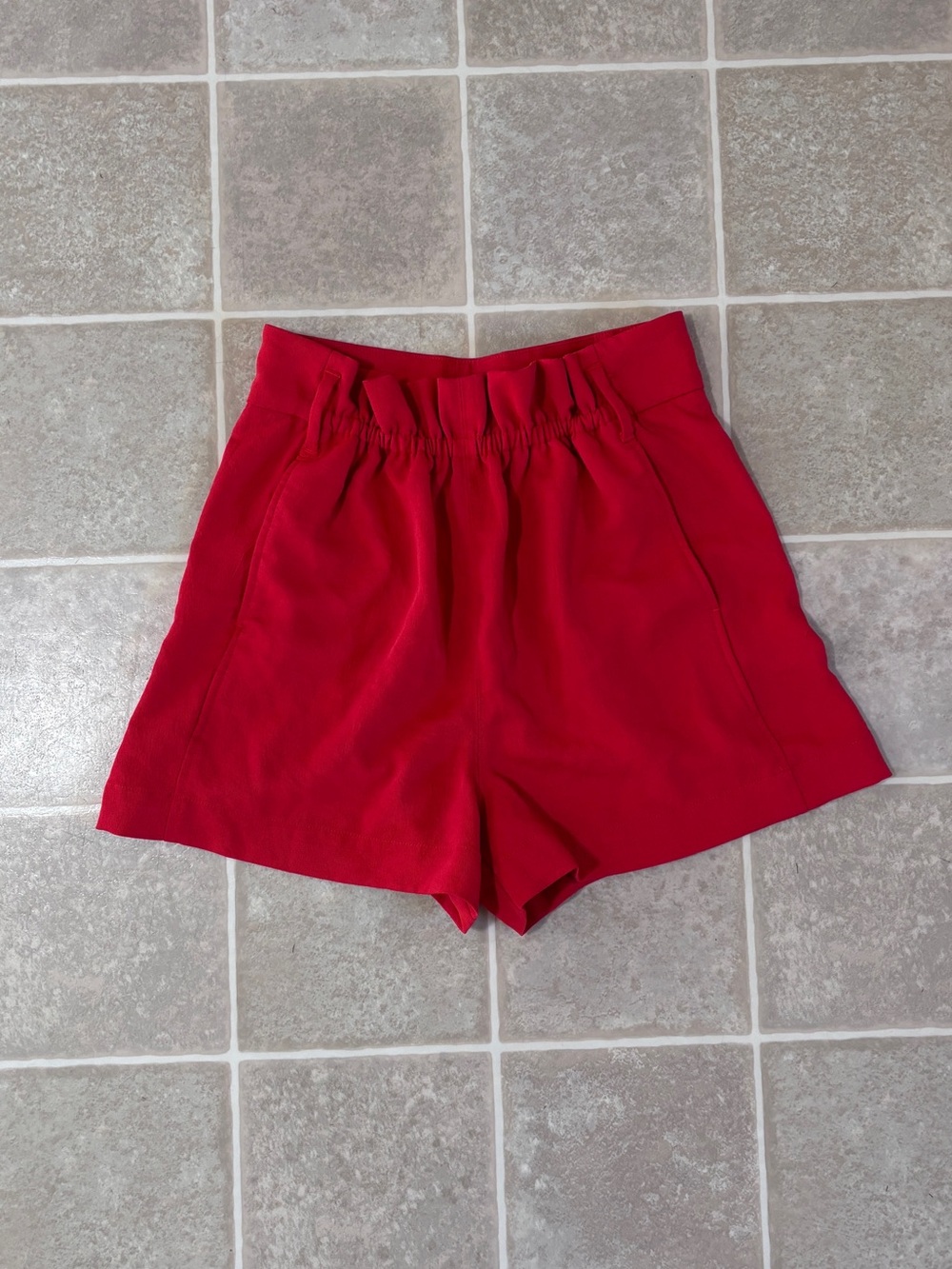 Wilfred Red High-Waist Elastic Waist Shorts